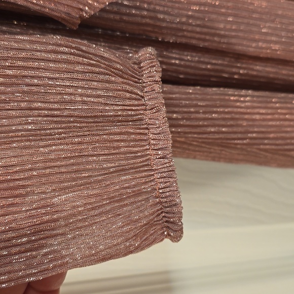 Pink dress - Picture 6 of 8